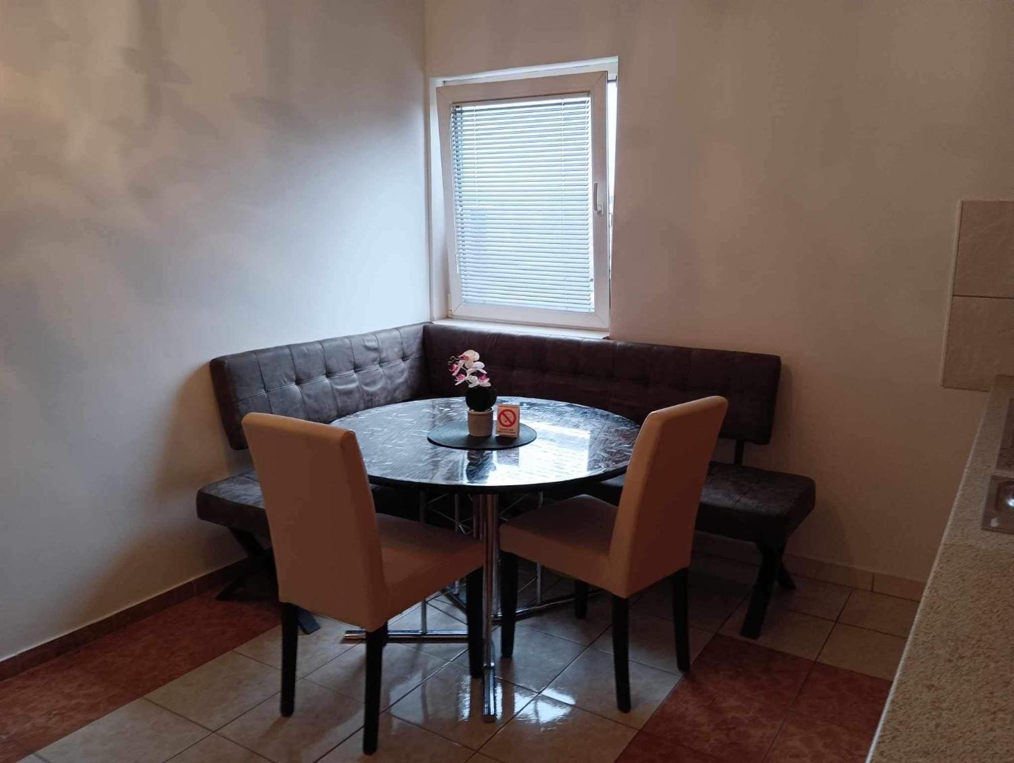Apartmani Royal Residence Golubăţ Cameră foto