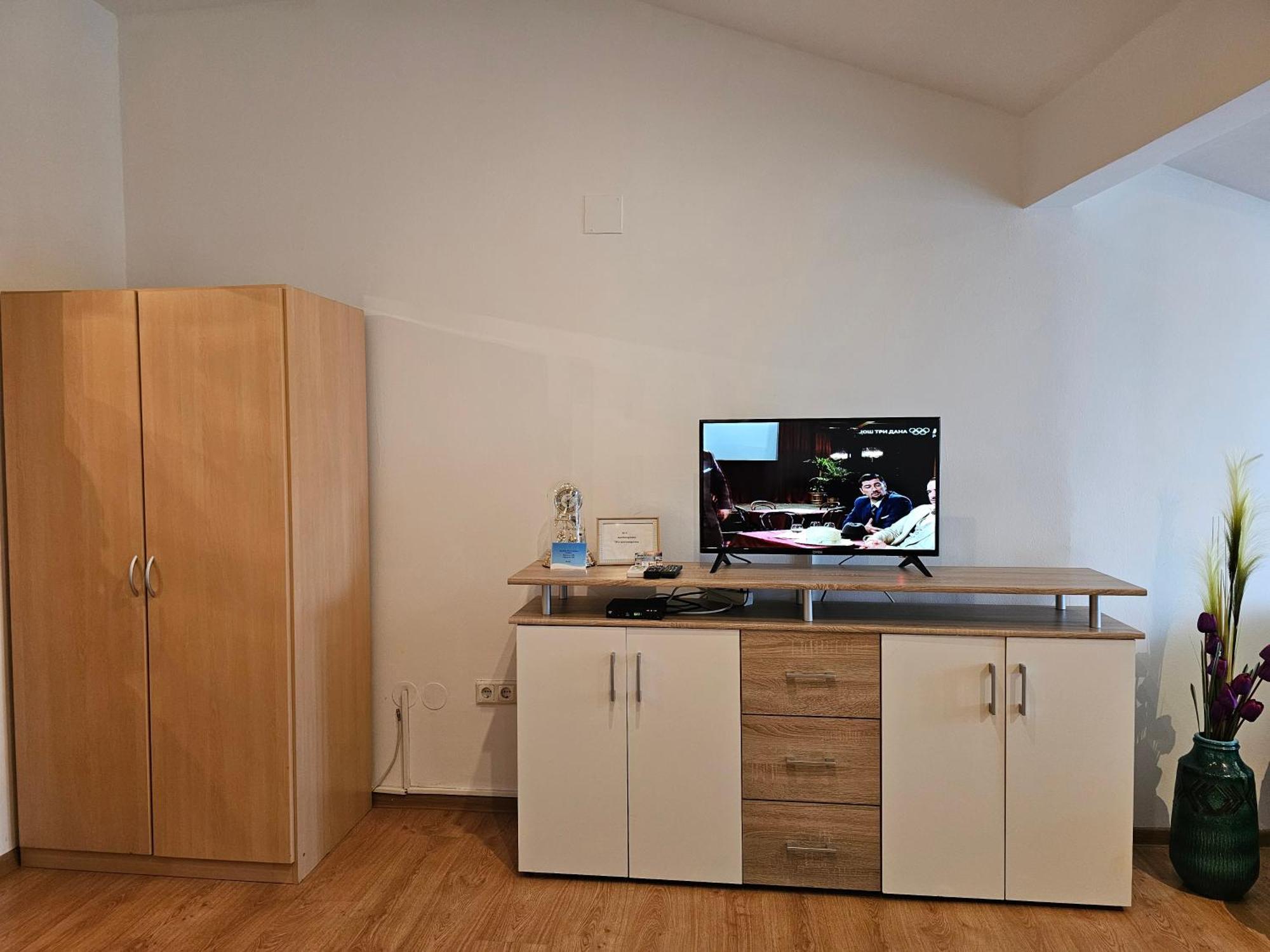 Apartmani Royal Residence Golubăţ Exterior foto