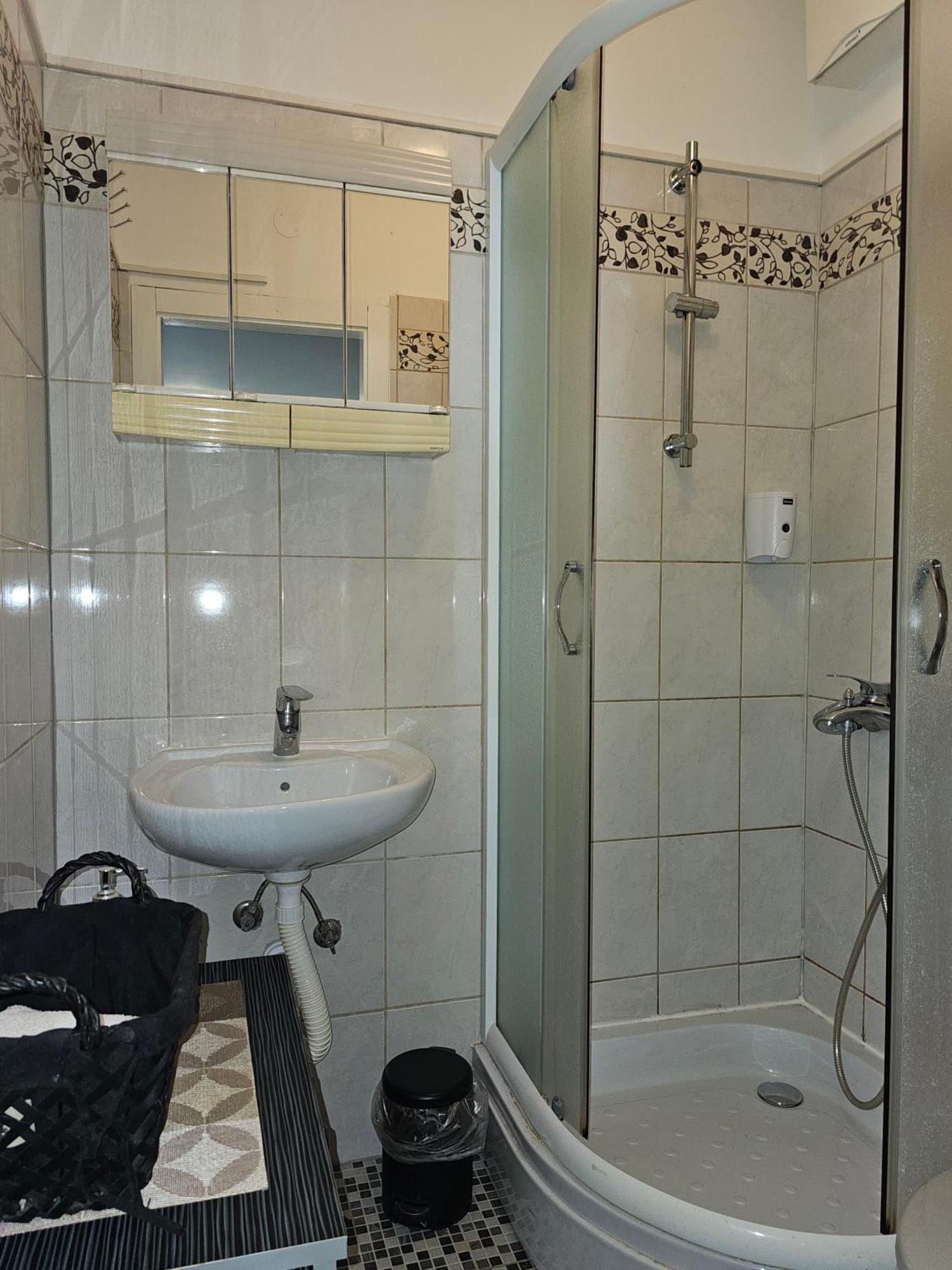Apartmani Royal Residence Golubăţ Cameră foto
