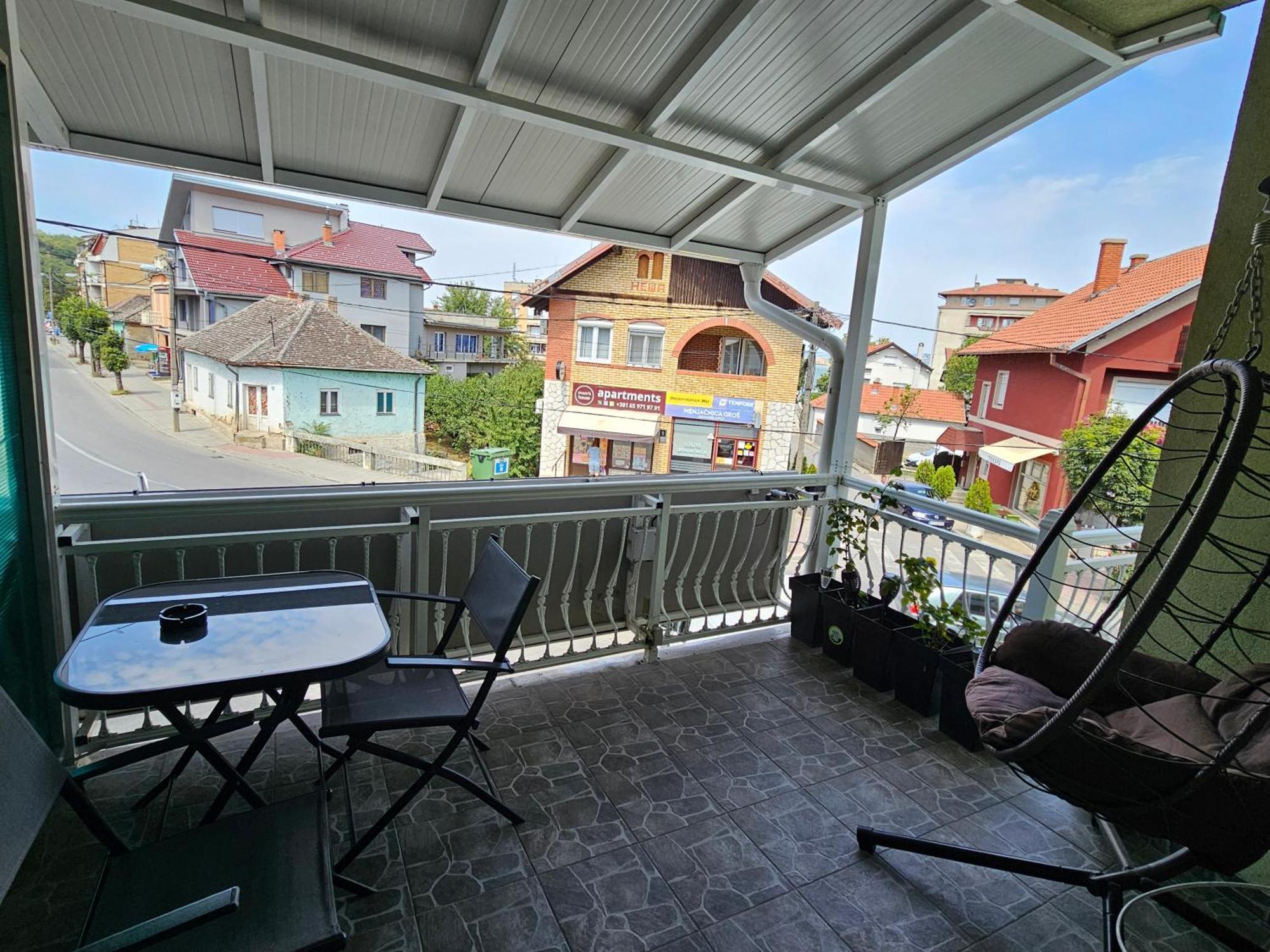 Apartmani Royal Residence Golubăţ Exterior foto